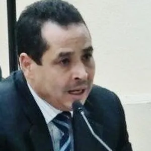 Portrait de Bechir Akremi, ancien procureur de la République de Tunis, détenu en Tunisie depuis février 2023 sous Kais Saied