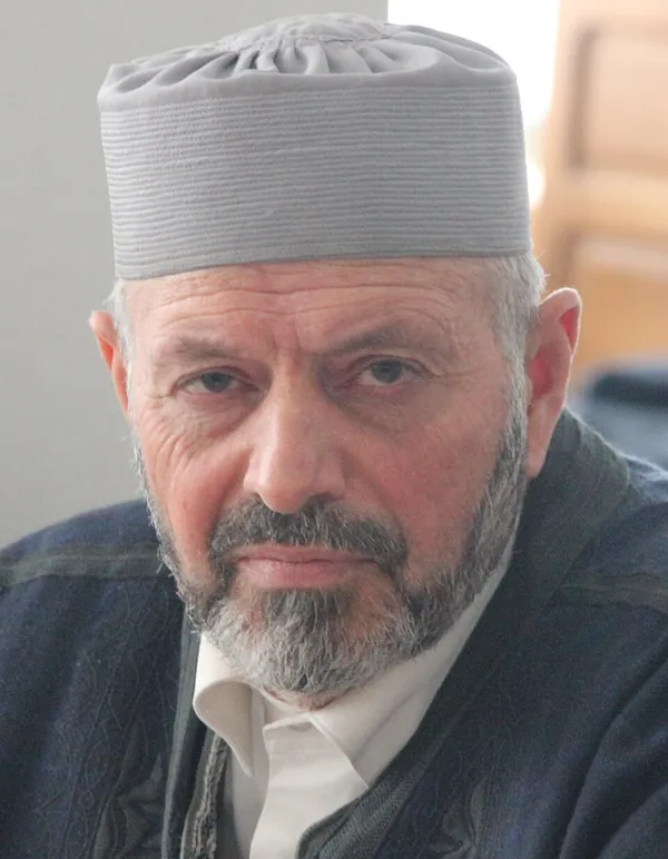 Portrait de Habib Ellouze, ancien député d’Ennahdha, détenu en Tunisie depuis mars 2023 sous Kais Saied