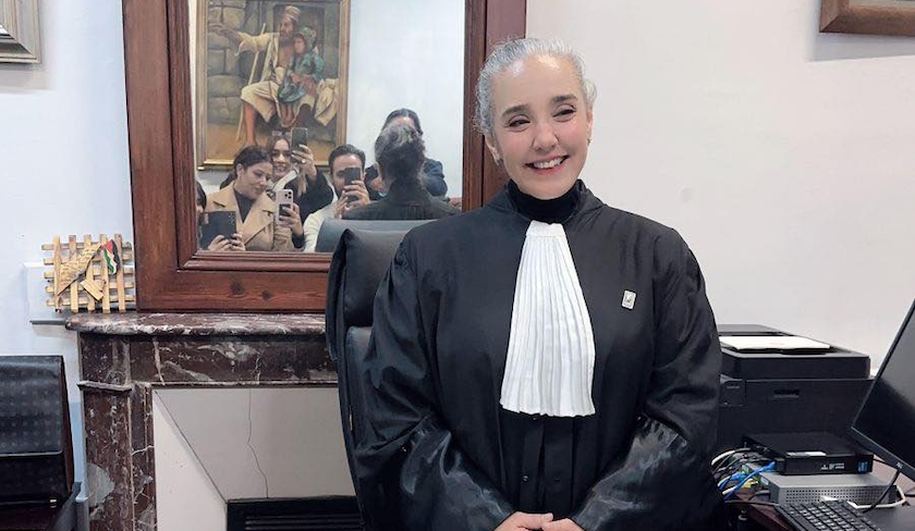 L’avocate et chroniqueuse tunisienne Sonia Dahmani, poursuivie à plusieurs reprises sous le décret-loi 54 après ses critiques publiques, devenue une figure emblématique de la répression de la liberté d’expression sous le pouvoir de Kais Saied.