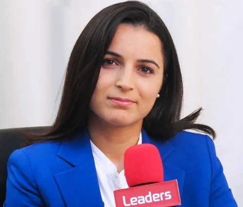 Portrait d’Olfa Hamdi, présidente du Parti de la Troisième République, ancienne PDG de Tunisair, détenue en Tunisie depuis février 2026 sous Kais Saied